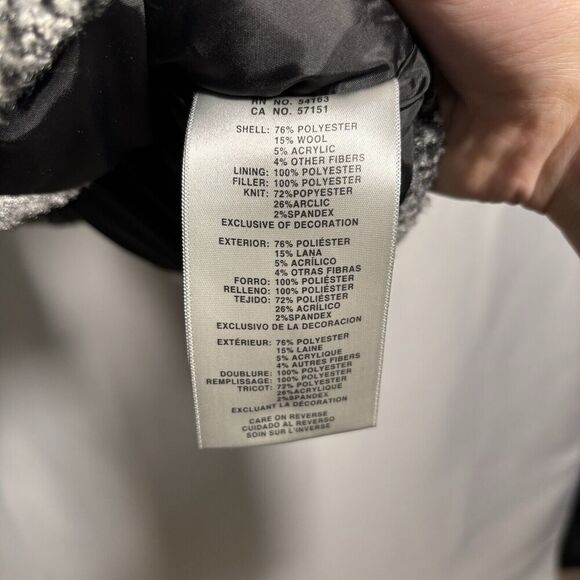 LEVIS Wool Blend Puffer Jacket Buffalo Plaid White Black NEW XS $148 Sold Out - Picture 6 of 10